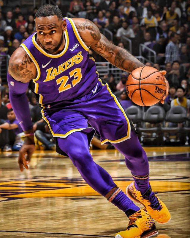 此类弧线的 此类弧线的