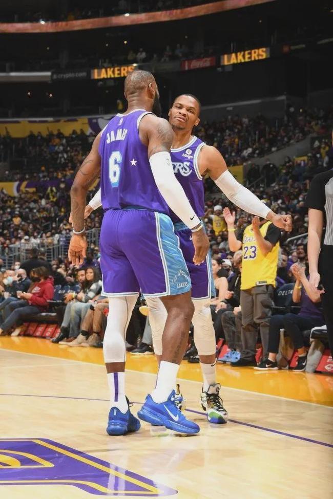 制的赛场执 制的赛场执